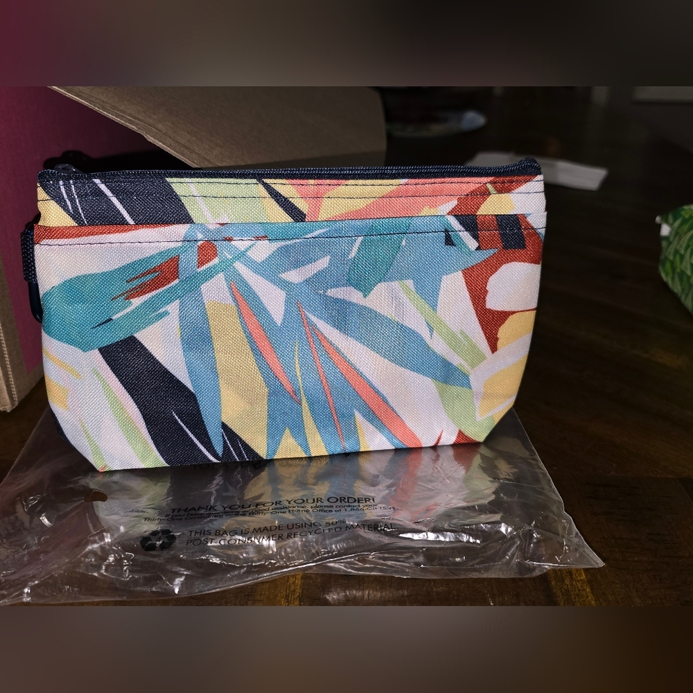 Clear Clip Pouch Painted Palms Thirty-One